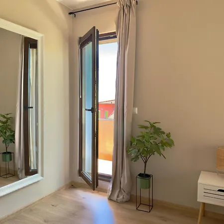 Διαμέρισμα Large Luxury With Sea Views, Pool, Gym & Free Parking Βάρνα