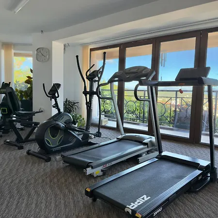 Διαμέρισμα Large Luxury With Sea Views, Pool, Gym & Free Parking *