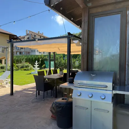 Διαμέρισμα Large Luxury With Sea Views, Pool, Gym & Free Parking *