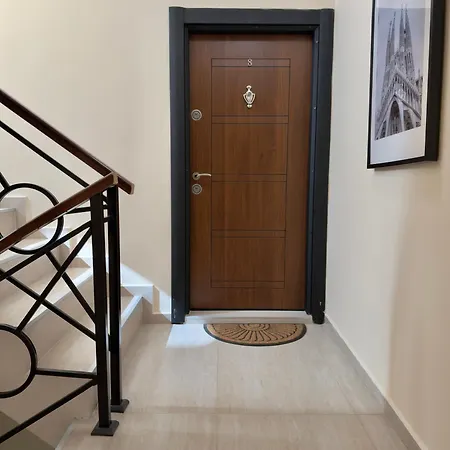 Διαμέρισμα Large Luxury With Sea Views, Pool, Gym & Free Parking