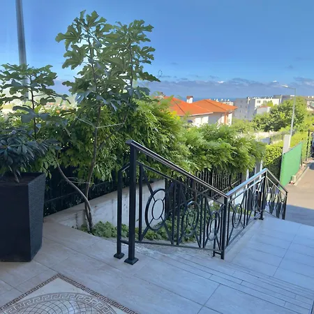 Large Luxury With Sea Views, Pool, Gym & Free Parking Βάρνα