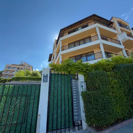 Large Luxury With Sea Views, Pool, Gym & Free Parking Διαμέρισμα